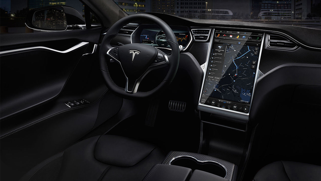 Carro autopilotável Tesla S. Foto: Divulgação.