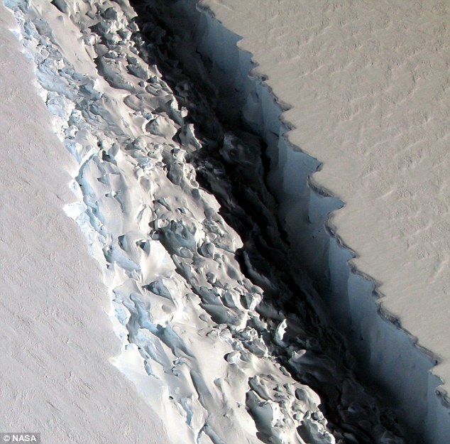 plataforma-de-gelo-pode-liberar-iceberg