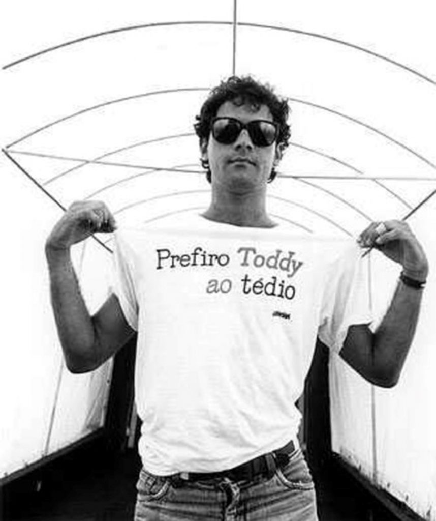 mortes-tragicas-de-celebridades_08