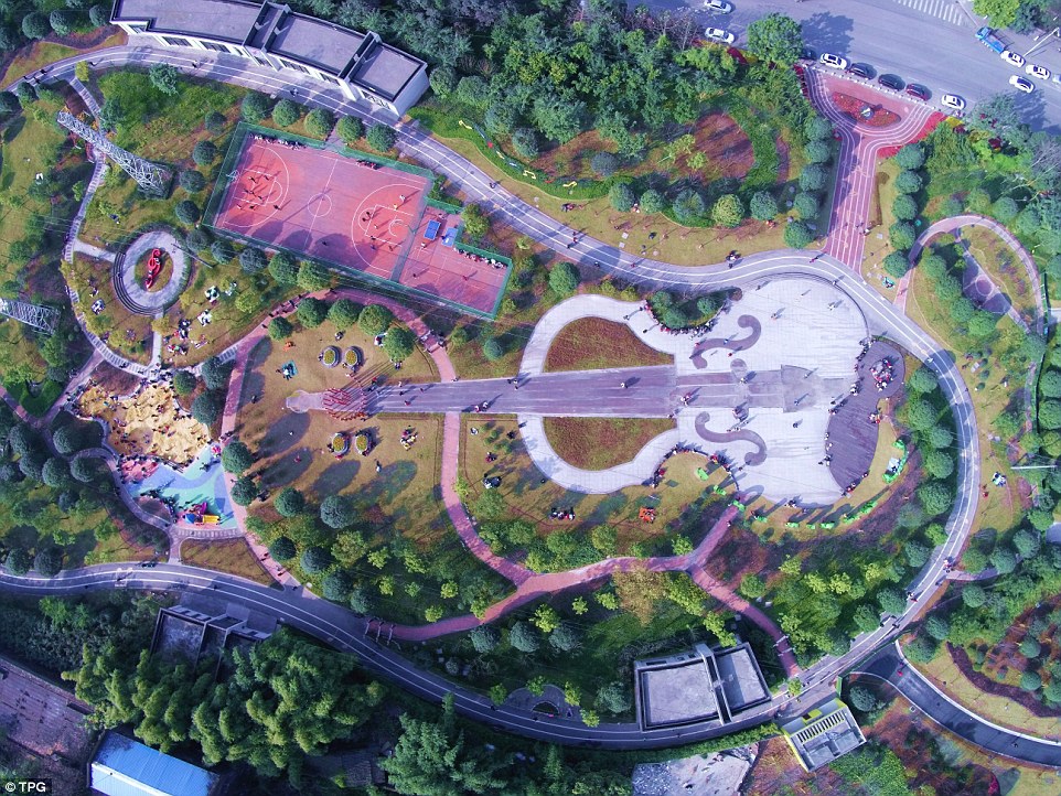 parque-em-formato-de-violino_03