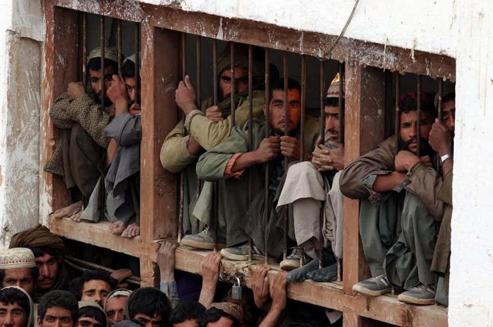 15-imagens-perturbadoras-tiradas-em-prisões-ao-redor-do-mundo-05