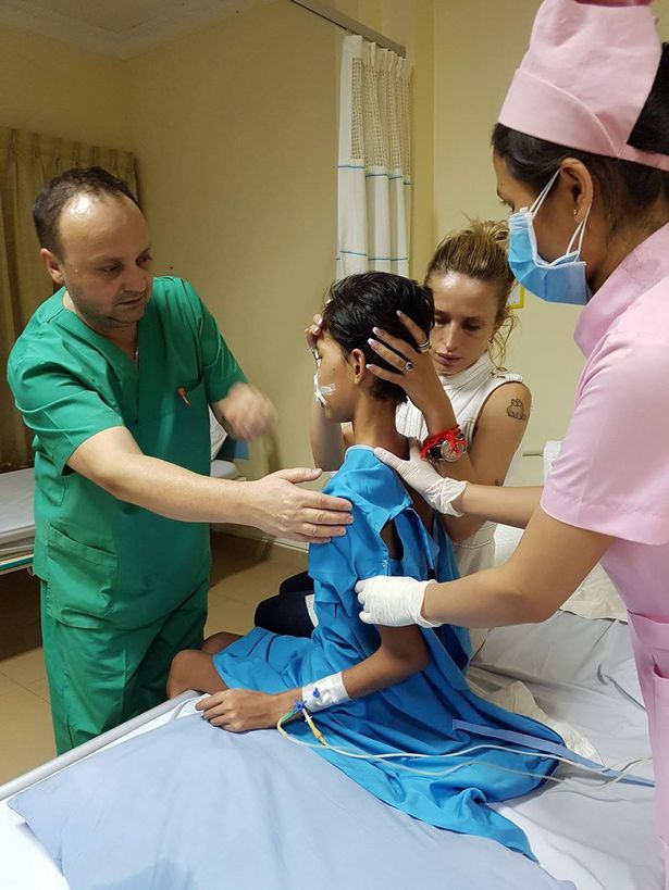 rosto-de-jovem-e-destruido_3