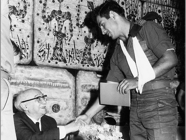 25-lideres-mundiais-quando-eles-eram-jovens-23